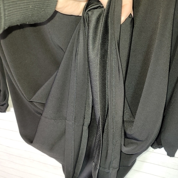 WHITE HOUSE BLACK MARKET LONG SLEEVE SHIFT DRESS PEARL/CRYSTAL NECKLINE SZ SMALL - Picture 7 of 11